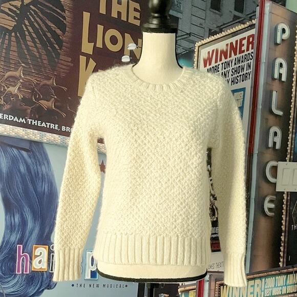 Banana Republic Wool Blend Chunky Crew Neck Carpet Sweater Women's Cream Size S - Picture 2 of 7